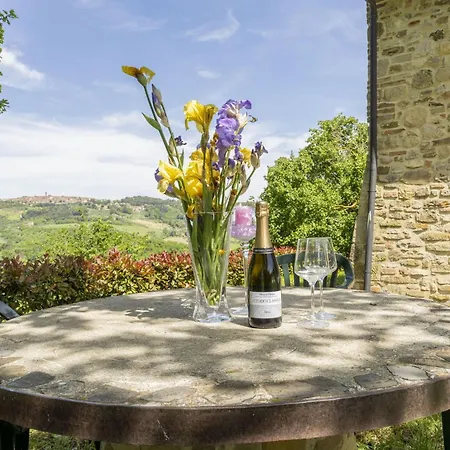 Apartment Capanna Podere Marcigliana Pool Wi-fi, Radicondoli